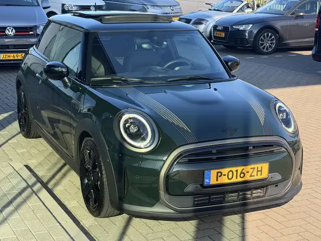 Mini Hatch view 7
