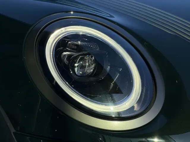 Mini Hatch view 8
