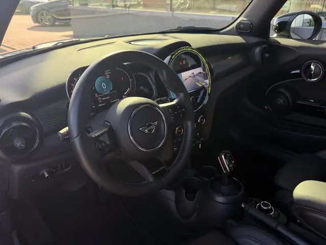 Mini Hatch view 2
