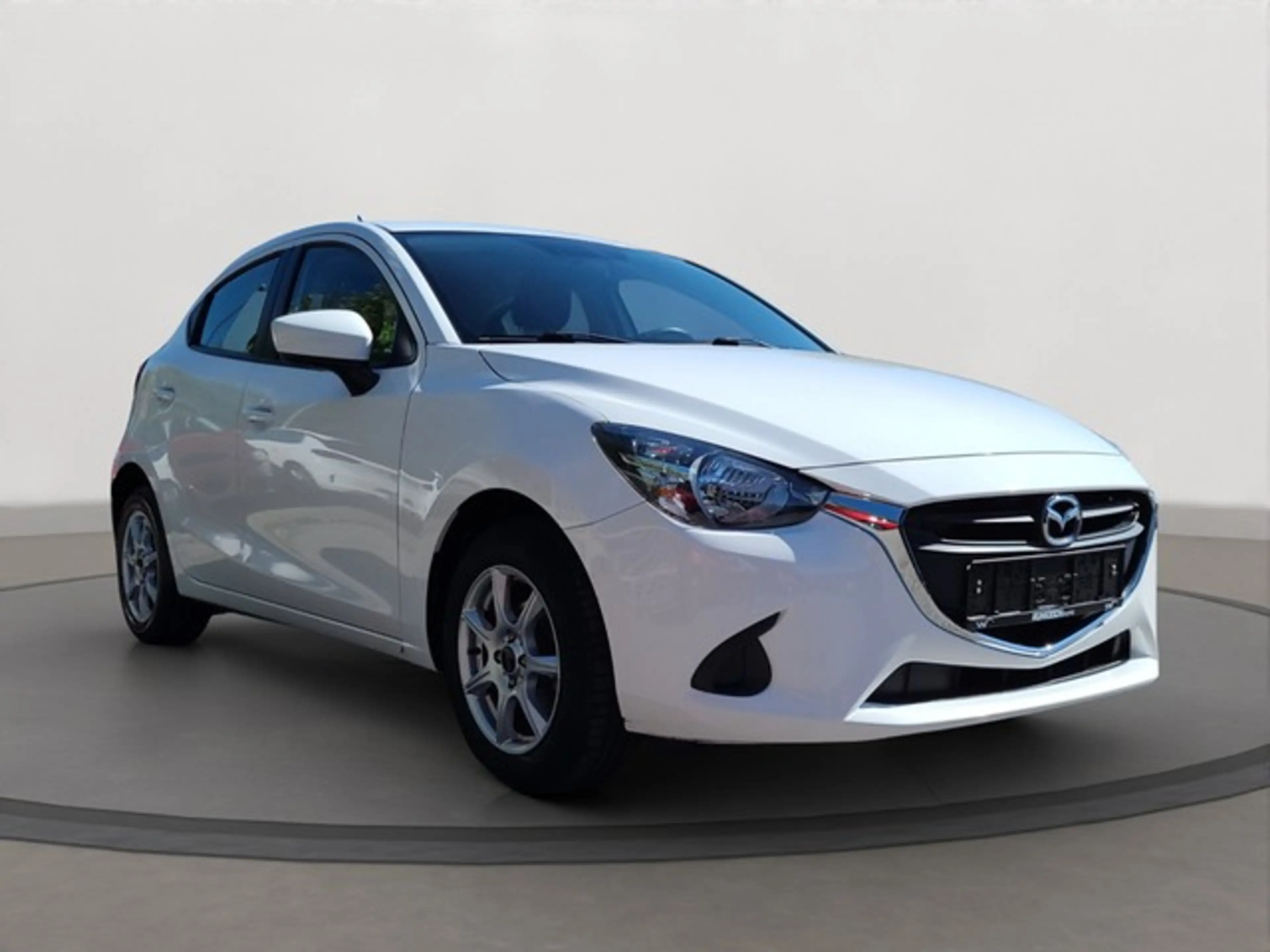 Mazda 2 Center-Line — photo 17