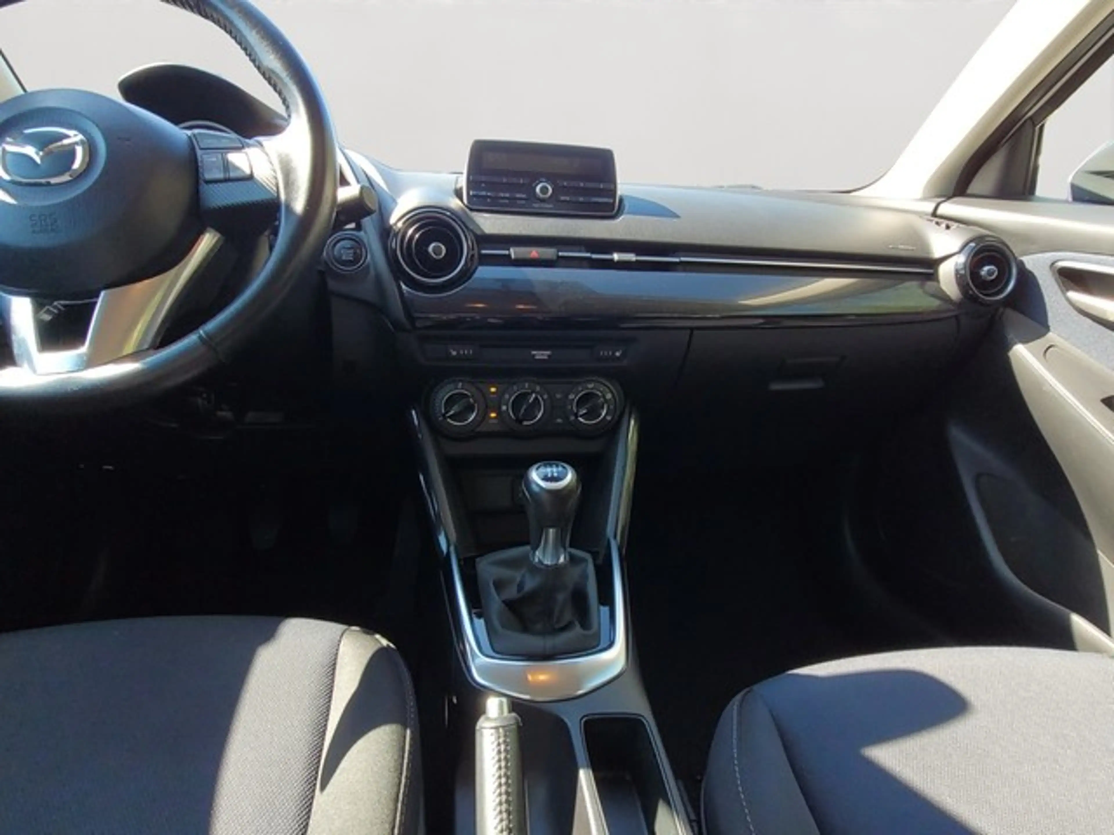 Mazda 2 Center-Line — photo 11