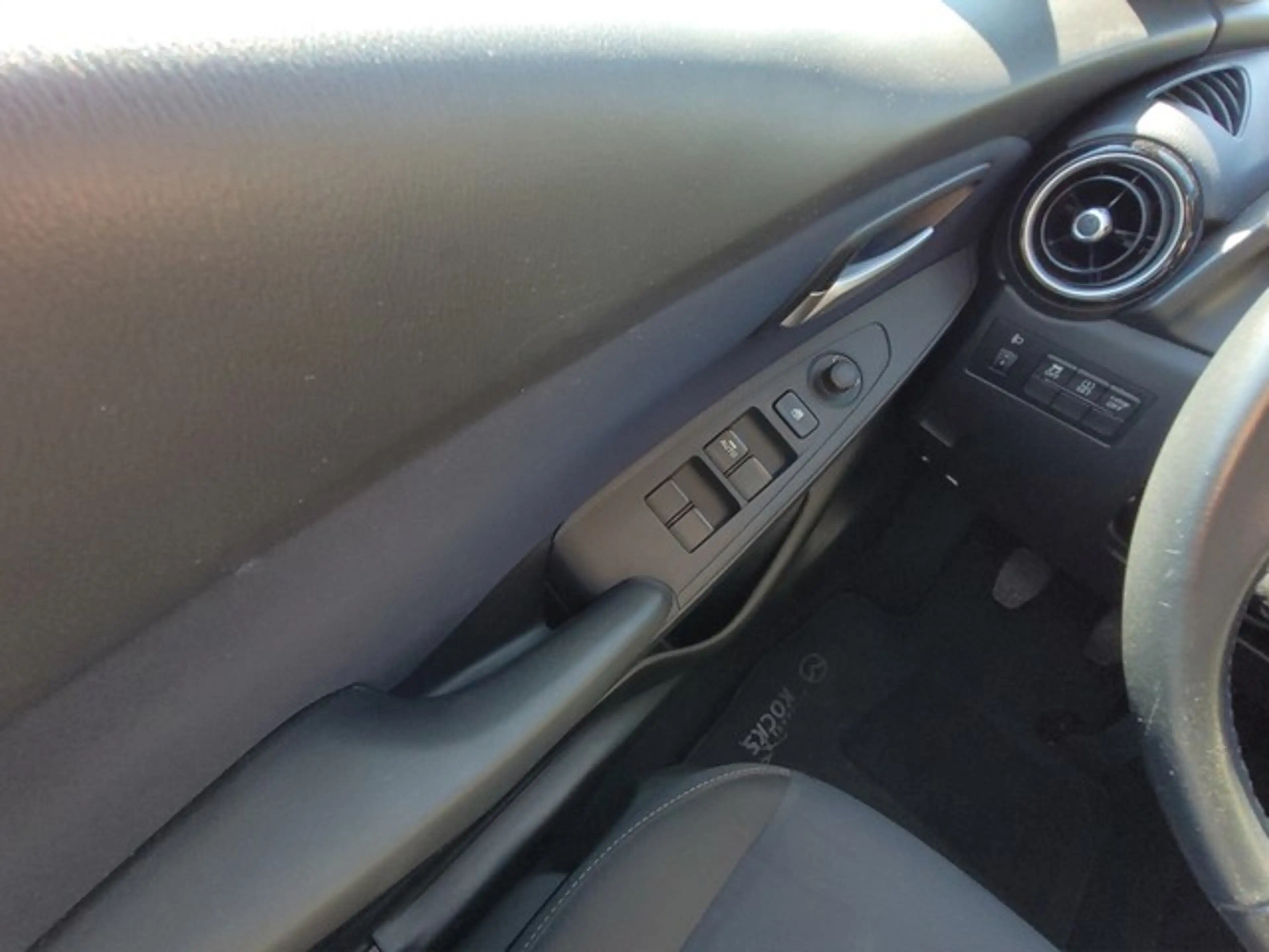 Mazda 2 Center-Line — photo 14