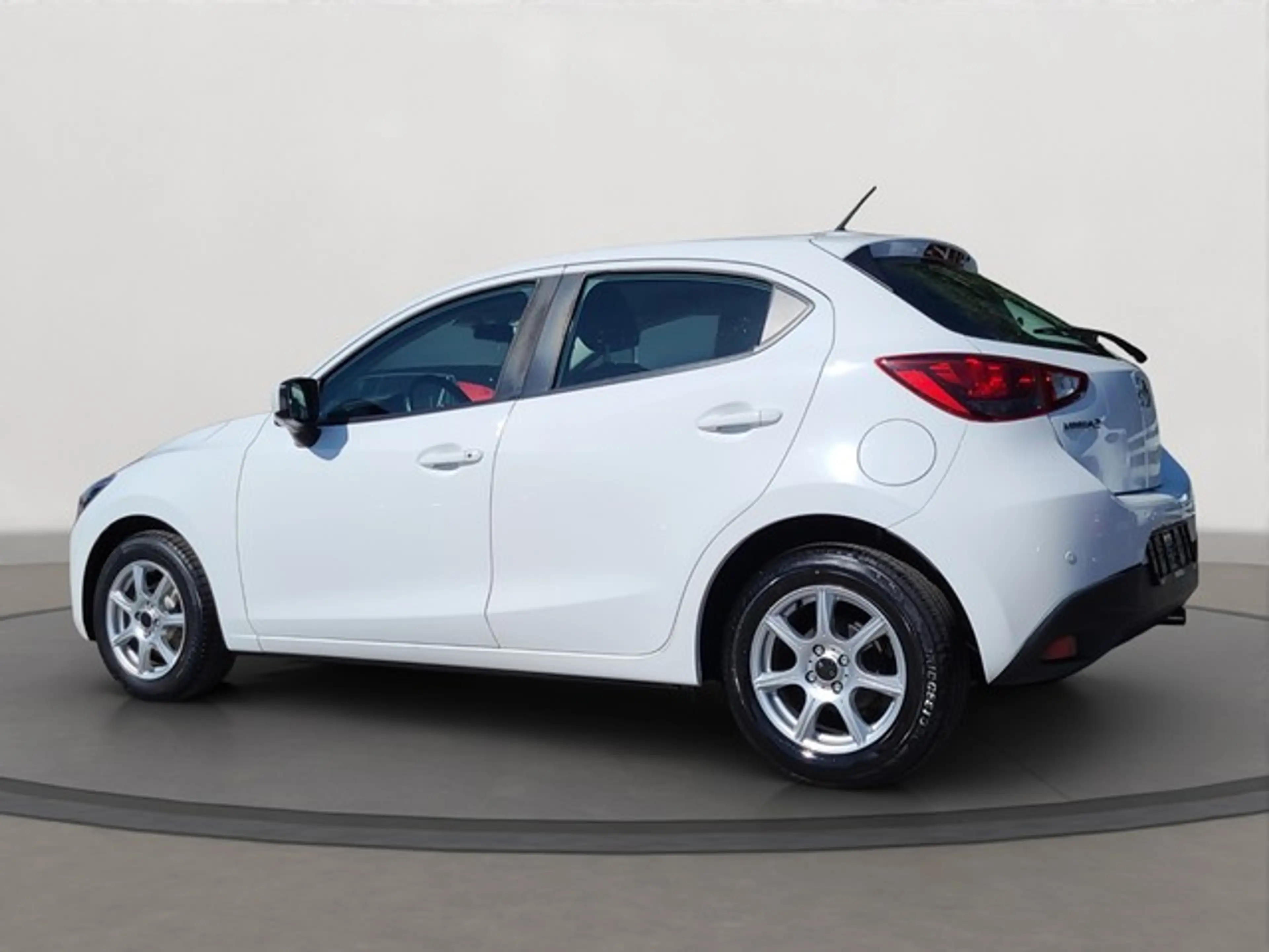 Mazda 2 Center-Line — photo 3