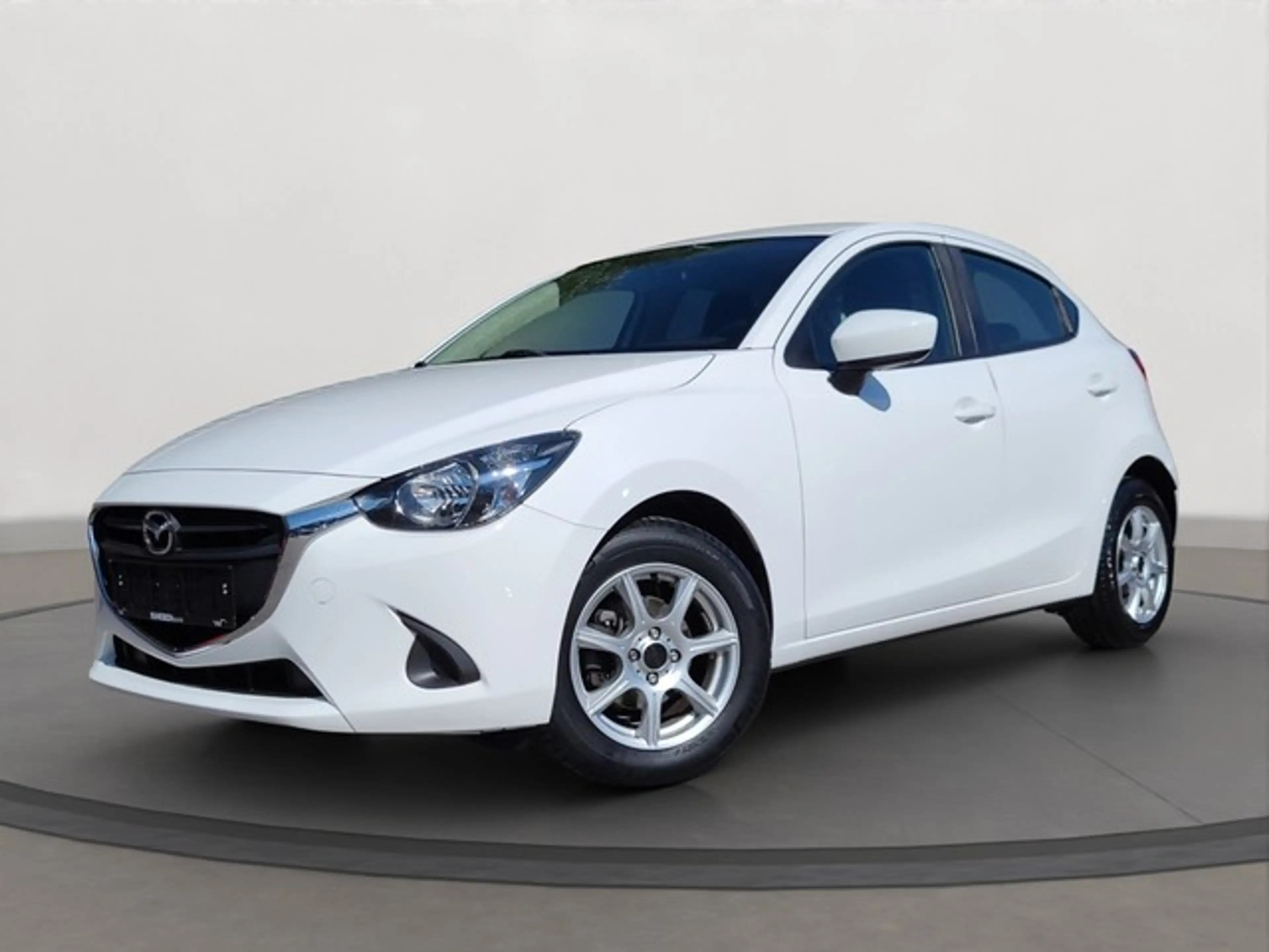 Mazda 2 Center-Line