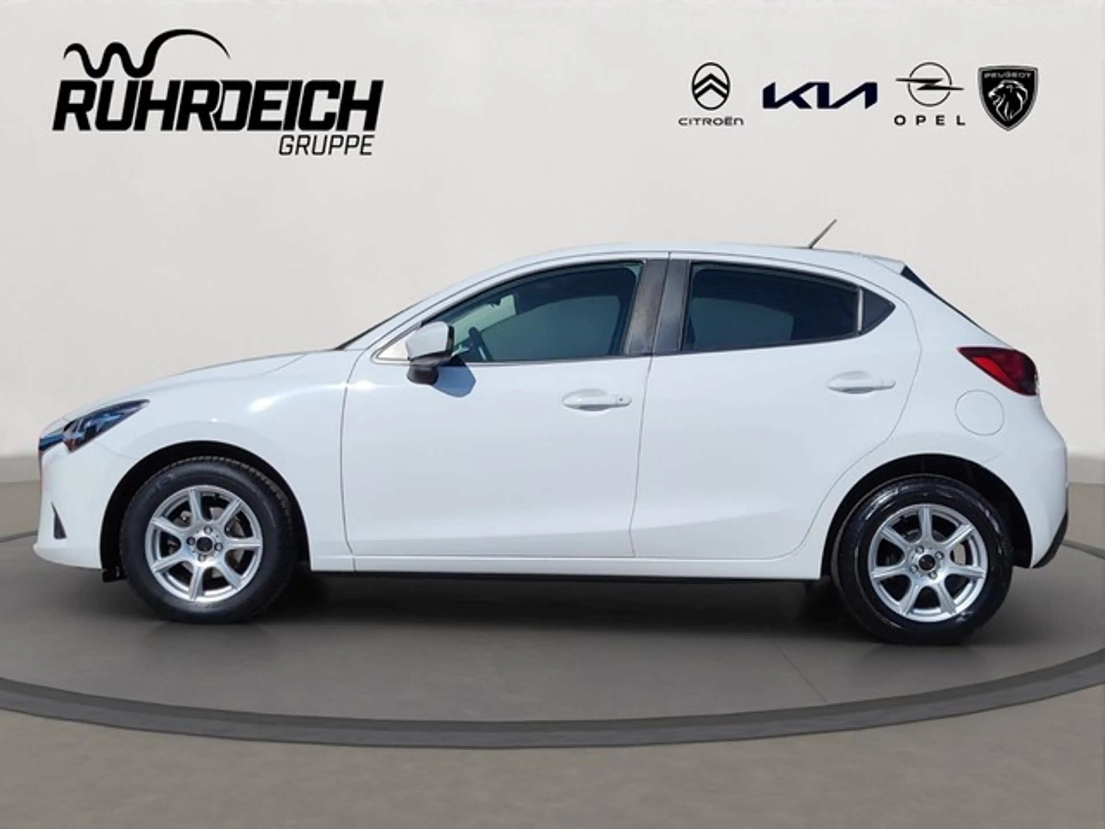 Mazda 2 Center-Line — photo 2