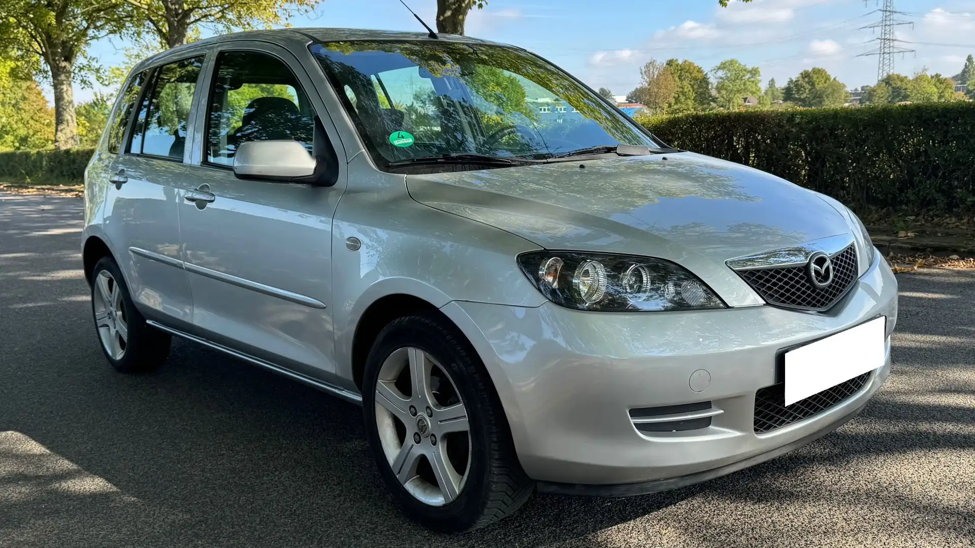 Mazda 2 1.4 Active (59kW)/AUTOMATIK/KLIMA/TÜV 09-2027 Grau - 2