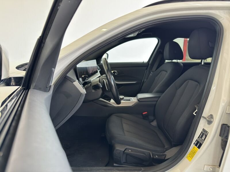 BMW 320 d Touring Navi.LED.AHK.Hifi.Rükamera — photo 8