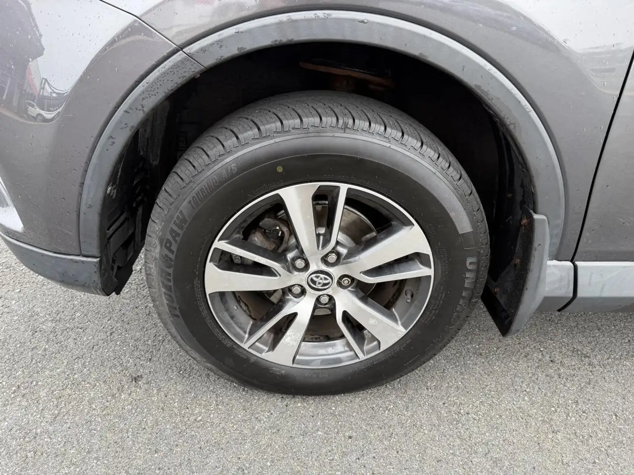 Toyota RAV 4 снимка Toyota RAV 4
