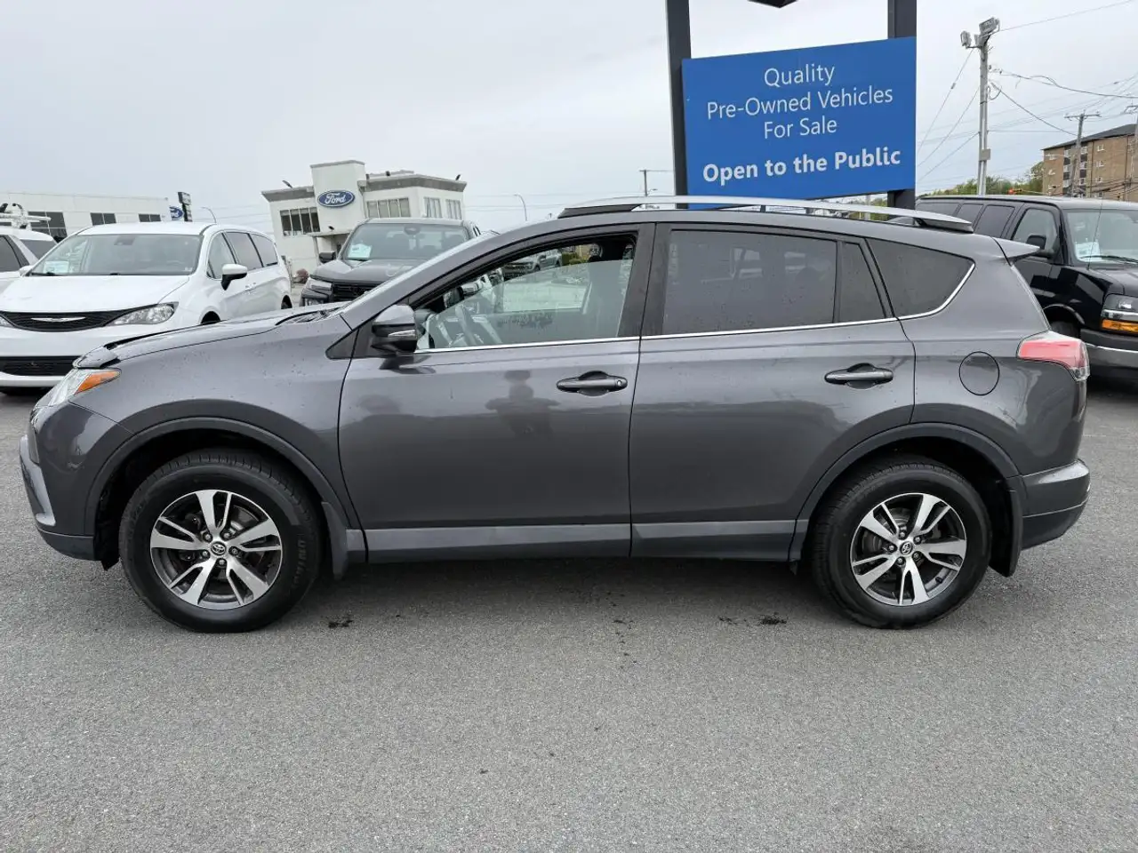 Toyota RAV 4 снимка Toyota RAV 4