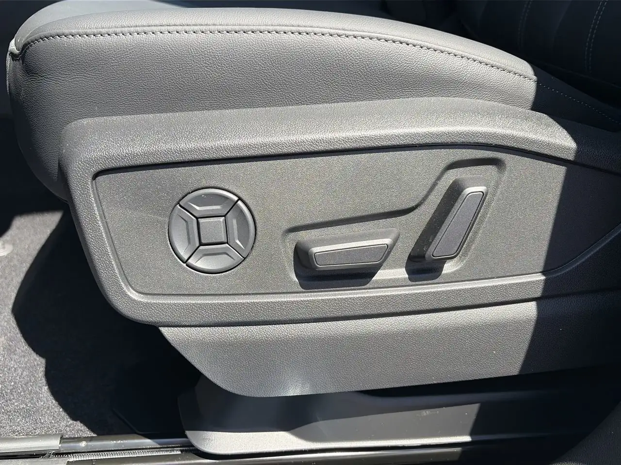 Audi Q5 снимка Audi Q5