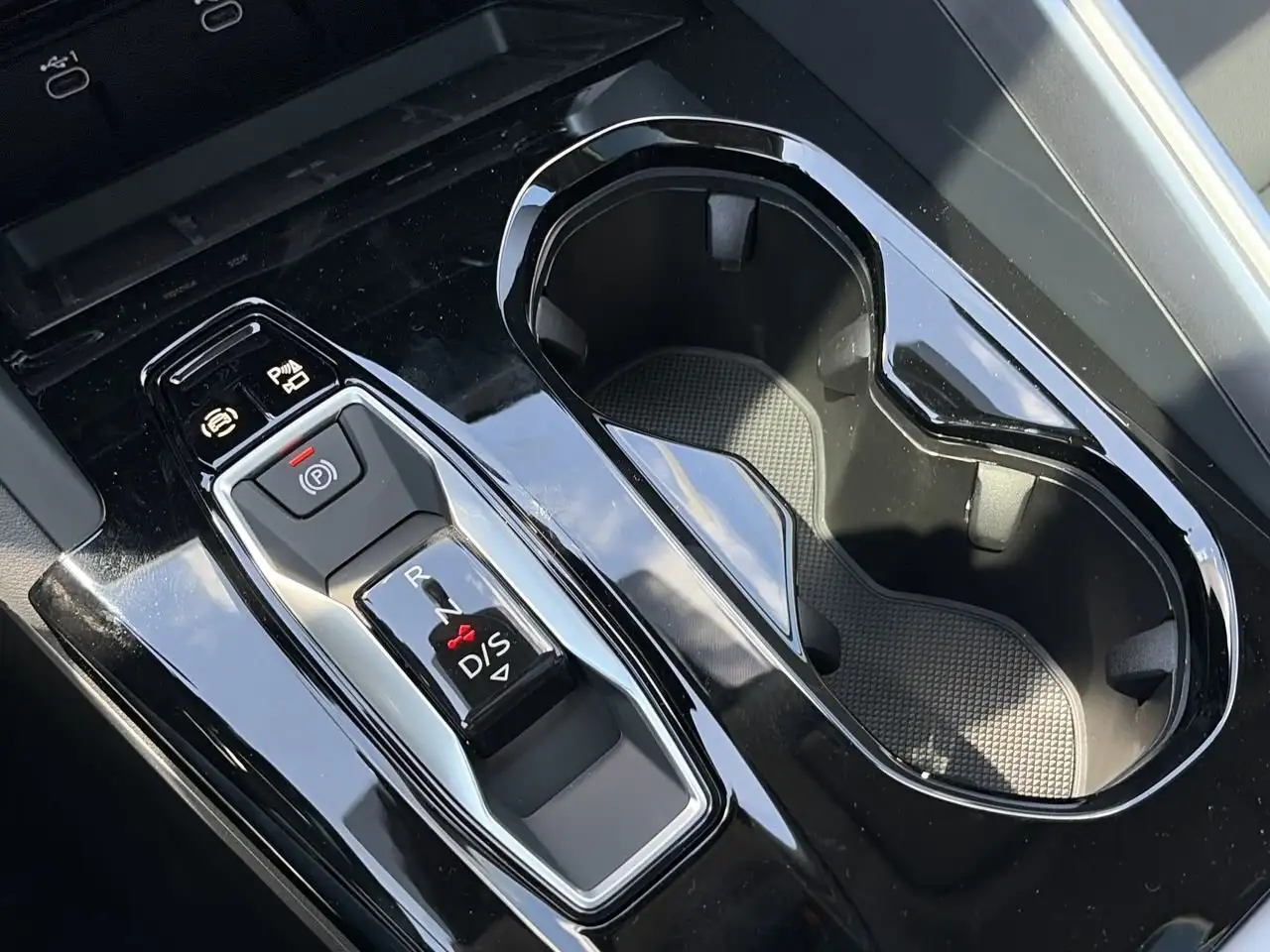 Audi Q5 снимка Audi Q5