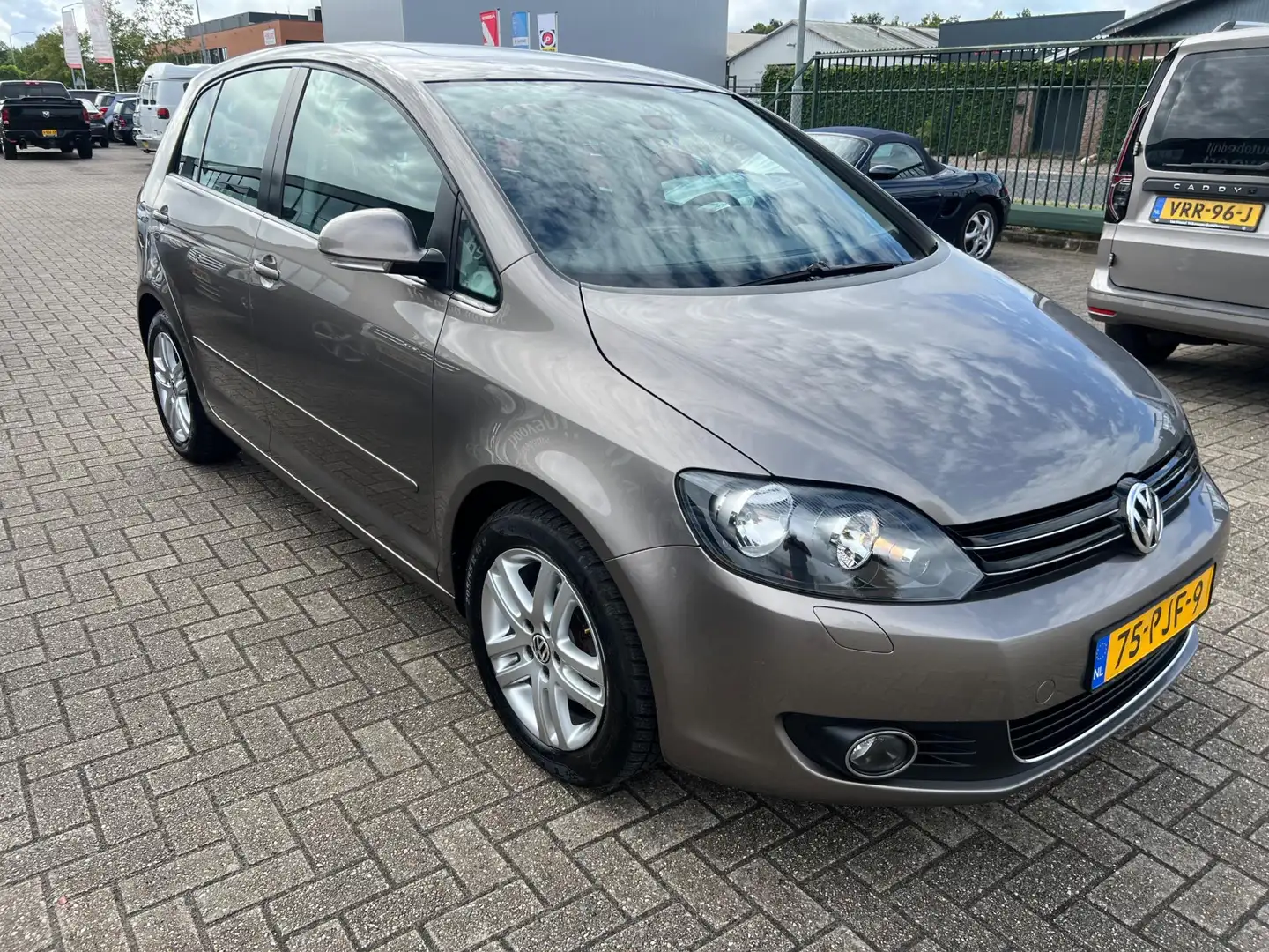 Volkswagen Golf Plus 1.4 TSI Highline AUTOMAAT Brun - 2