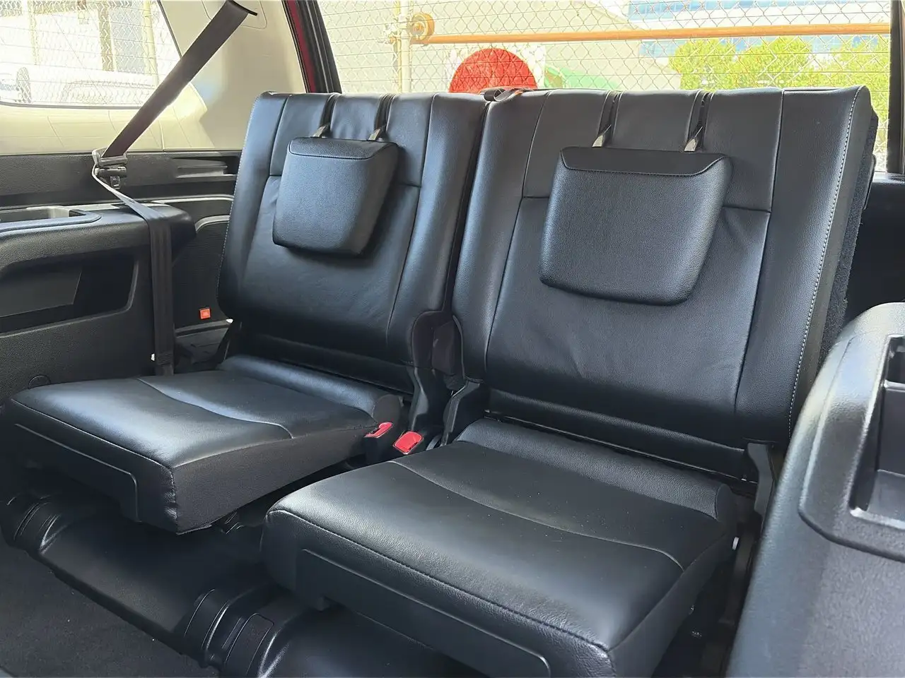 Toyota 4-Runner снимка Toyota 4-Runner