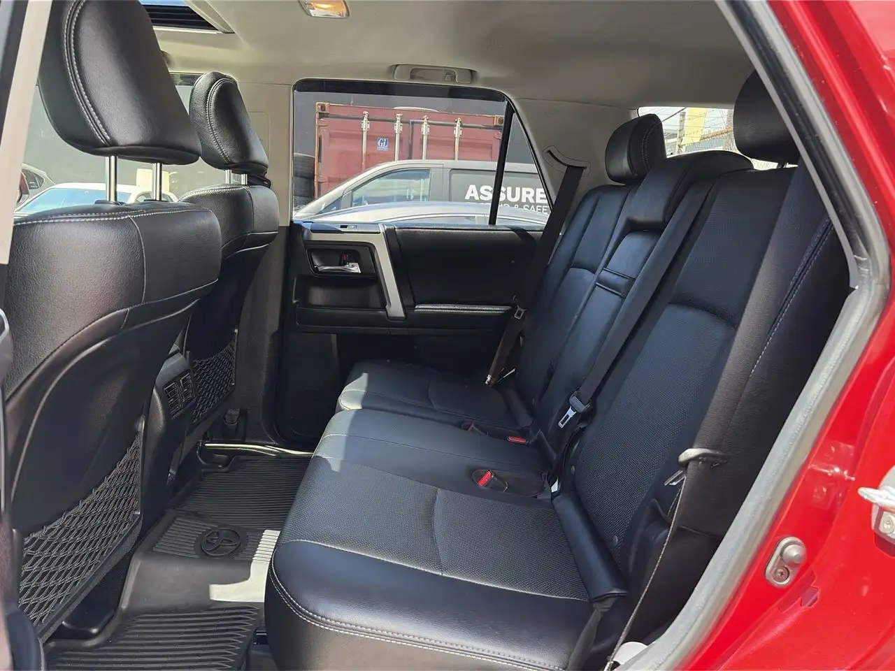 Toyota 4-Runner снимка Toyota 4-Runner
