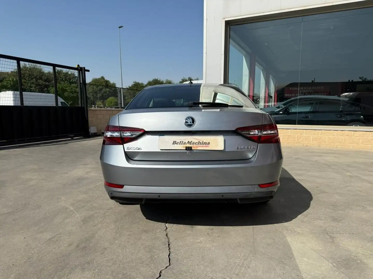 Skoda Superb 2.0TDI Style 110kW Gris - 1