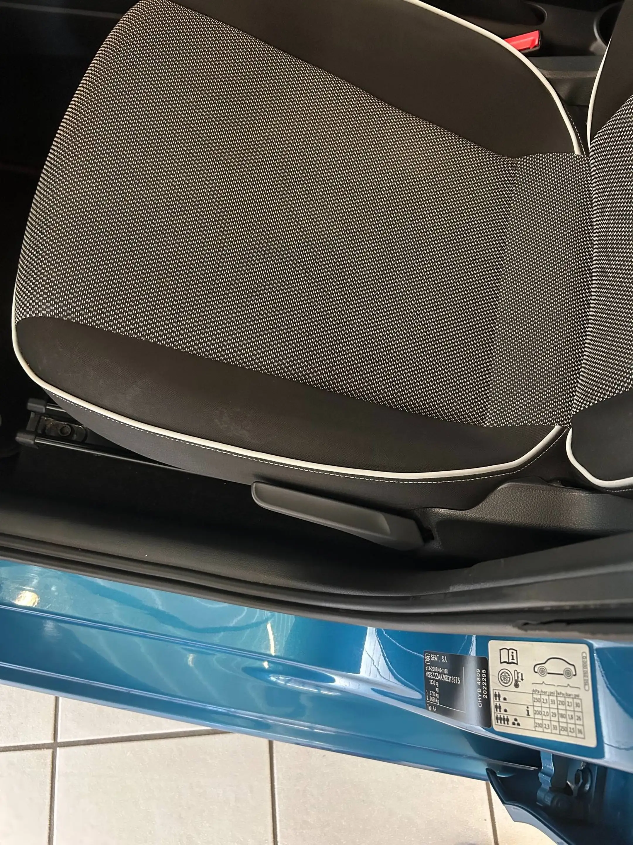 SEAT Mii Chic — photo 15