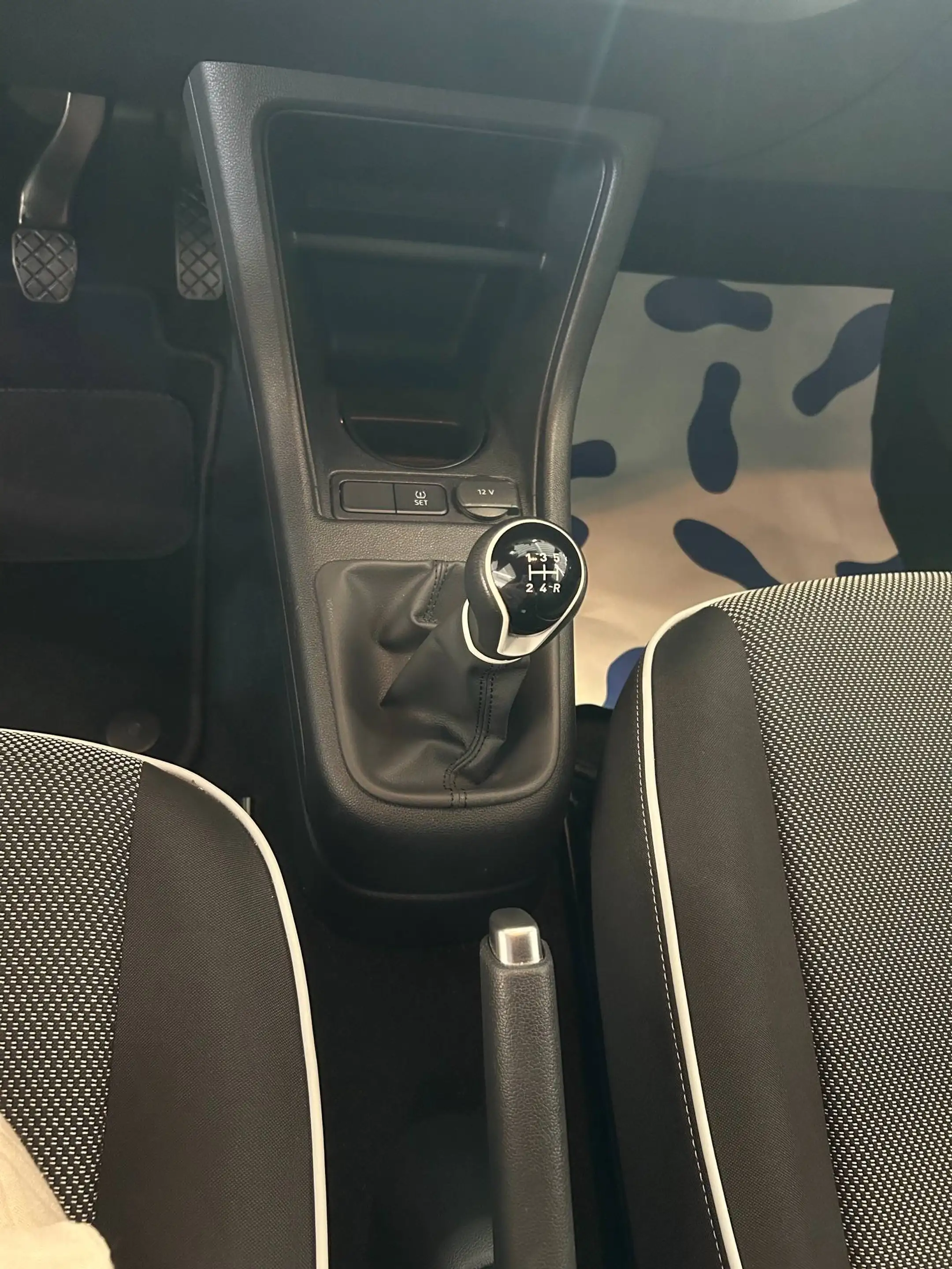 SEAT Mii Chic — photo 13