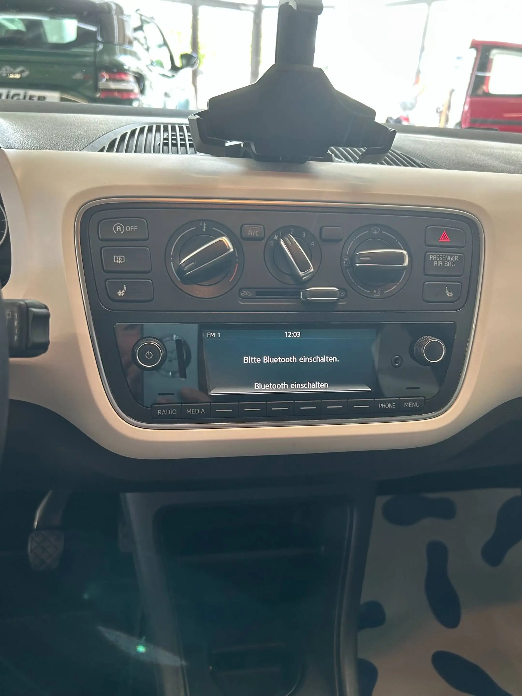 SEAT Mii Chic — photo 10