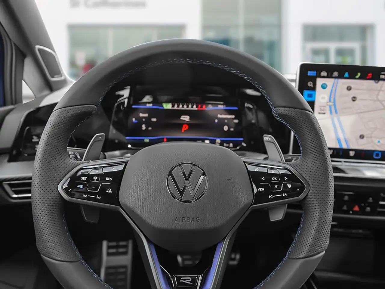 Volkswagen Golf R снимка Volkswagen Golf R