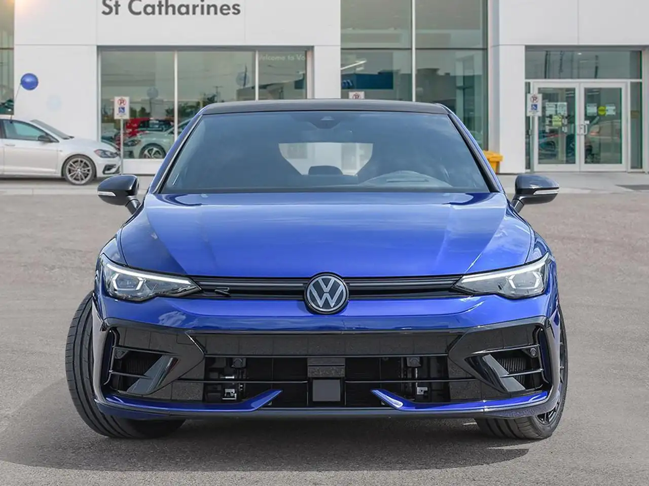 Volkswagen Golf R снимка Volkswagen Golf R