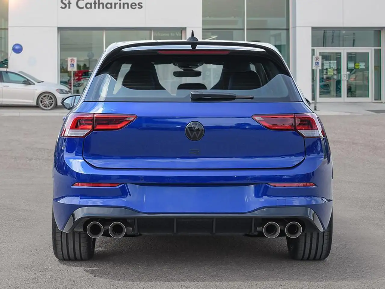 Volkswagen Golf R снимка Volkswagen Golf R
