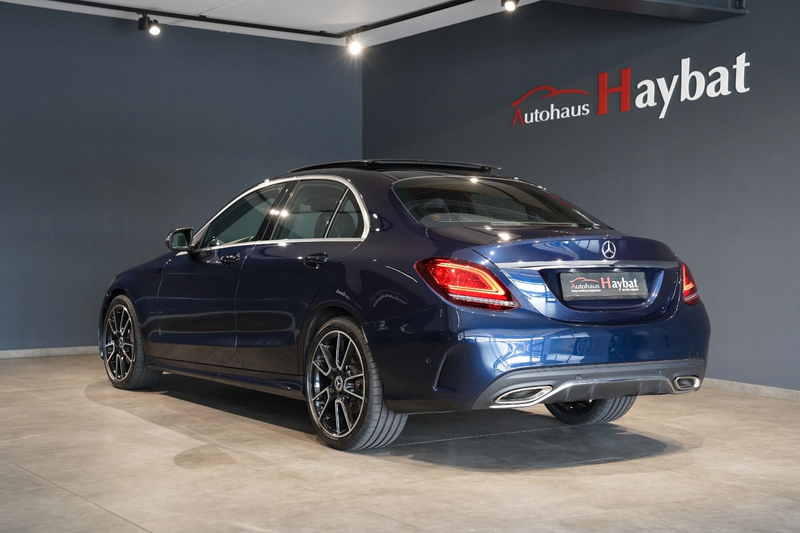 Mercedes-Benz C 400 4Mat AMG Comand-MBeam-Pano-RFK-Burm-Distr — photo 5