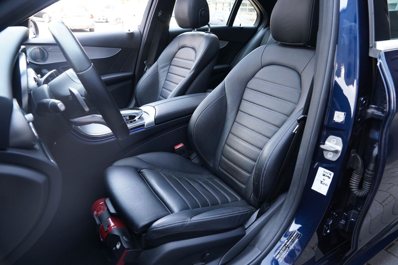 Mercedes-Benz C 400 4Mat AMG Comand-MBeam-Pano-RFK-Burm-Distr — photo 15