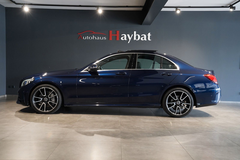 Mercedes-Benz C 400 4Mat AMG Comand-MBeam-Pano-RFK-Burm-Distr — photo 8