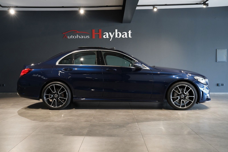 Mercedes-Benz C 400 4Mat AMG Comand-MBeam-Pano-RFK-Burm-Distr — photo 4