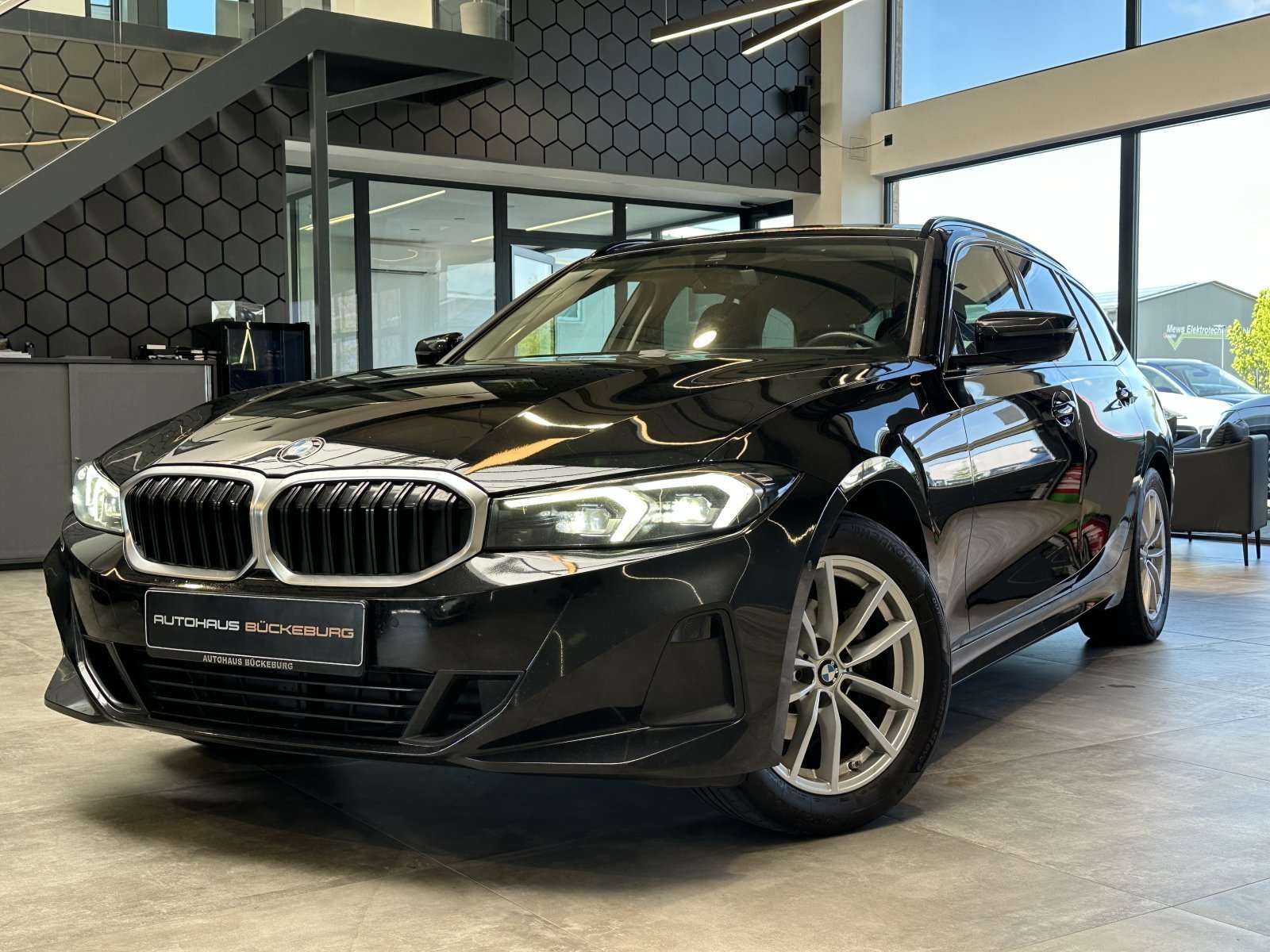 Second hand Bmw 3 Series 