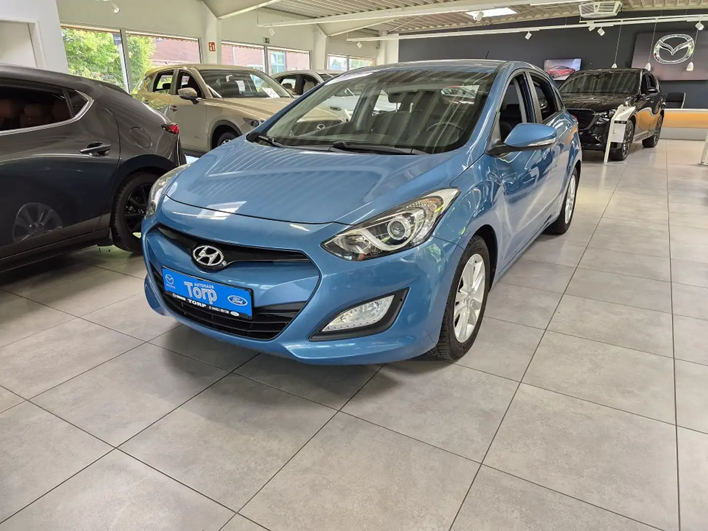 Hyundai i30 1.4  Intro Edition Blau - 1