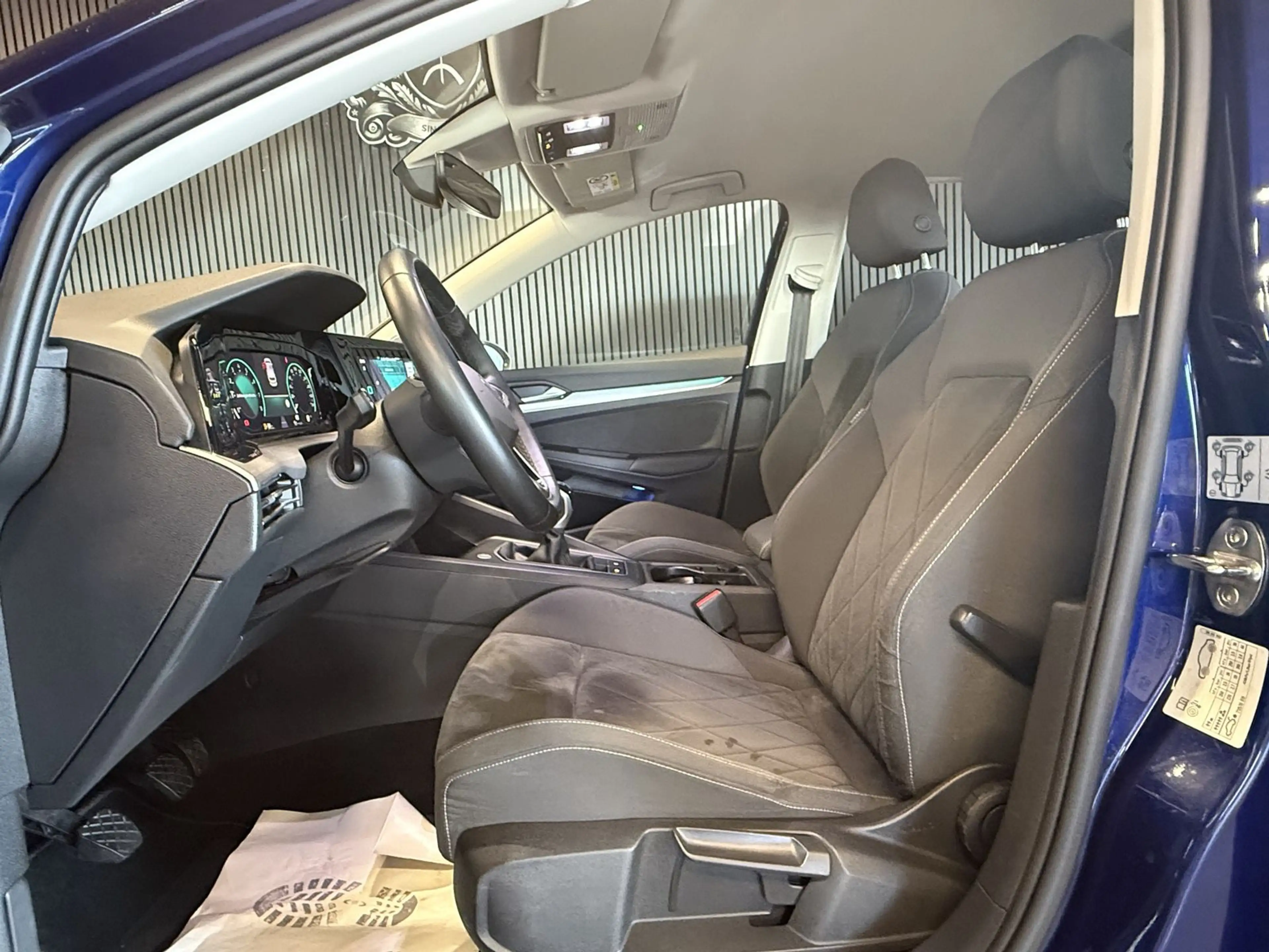 Volkswagen Golf 1,5 TSI Life Navi/ACC/AppConnect/17Z/Kamera — photo 9