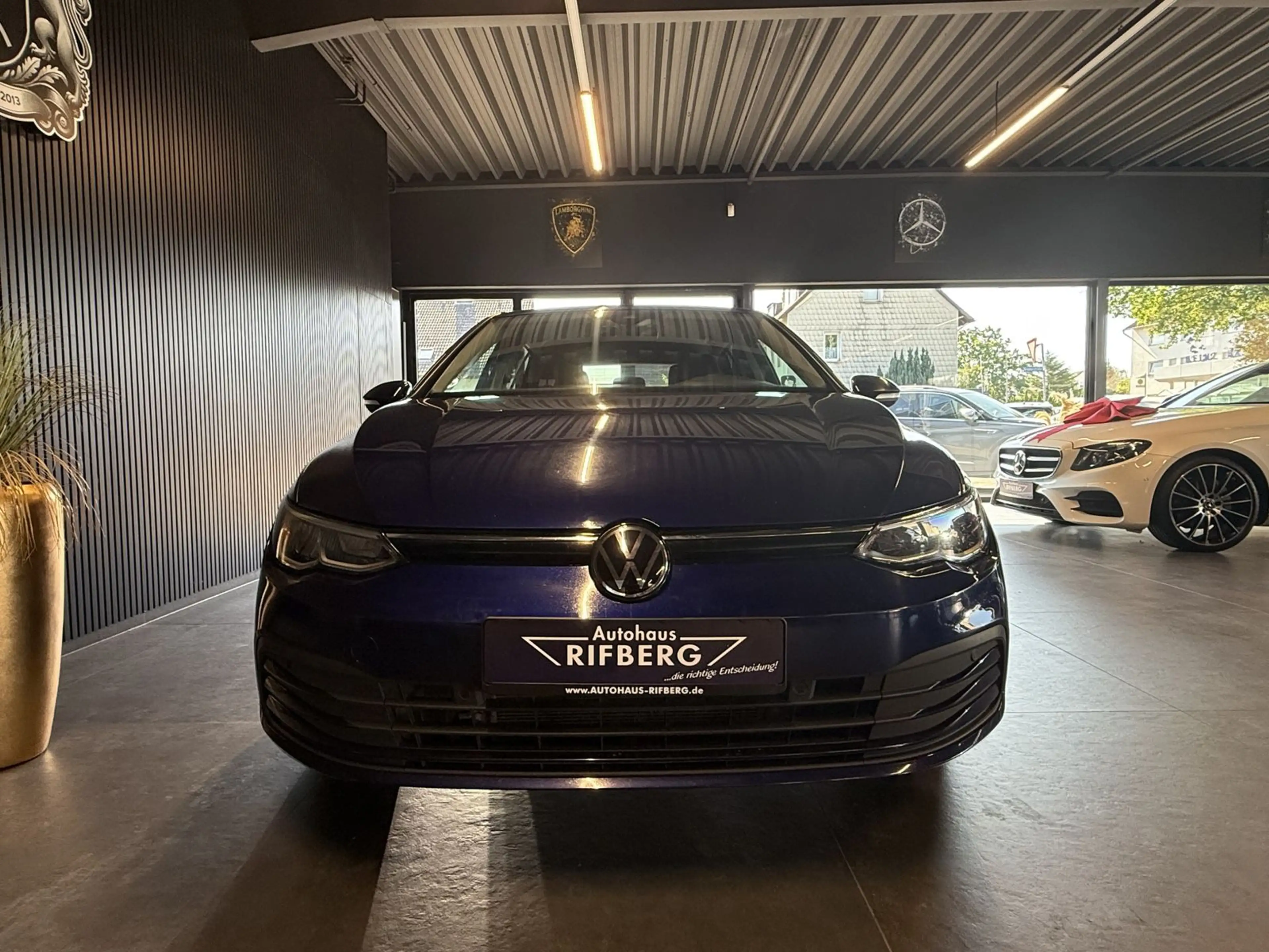 Volkswagen Golf 1,5 TSI Life Navi/ACC/AppConnect/17Z/Kamera — photo 2