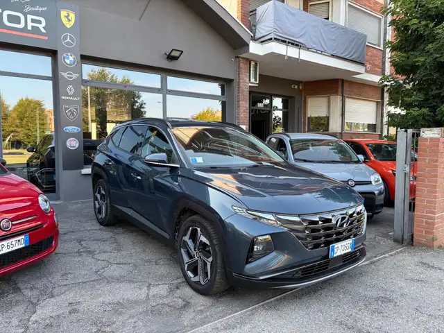 Hyundai Tucson view 3