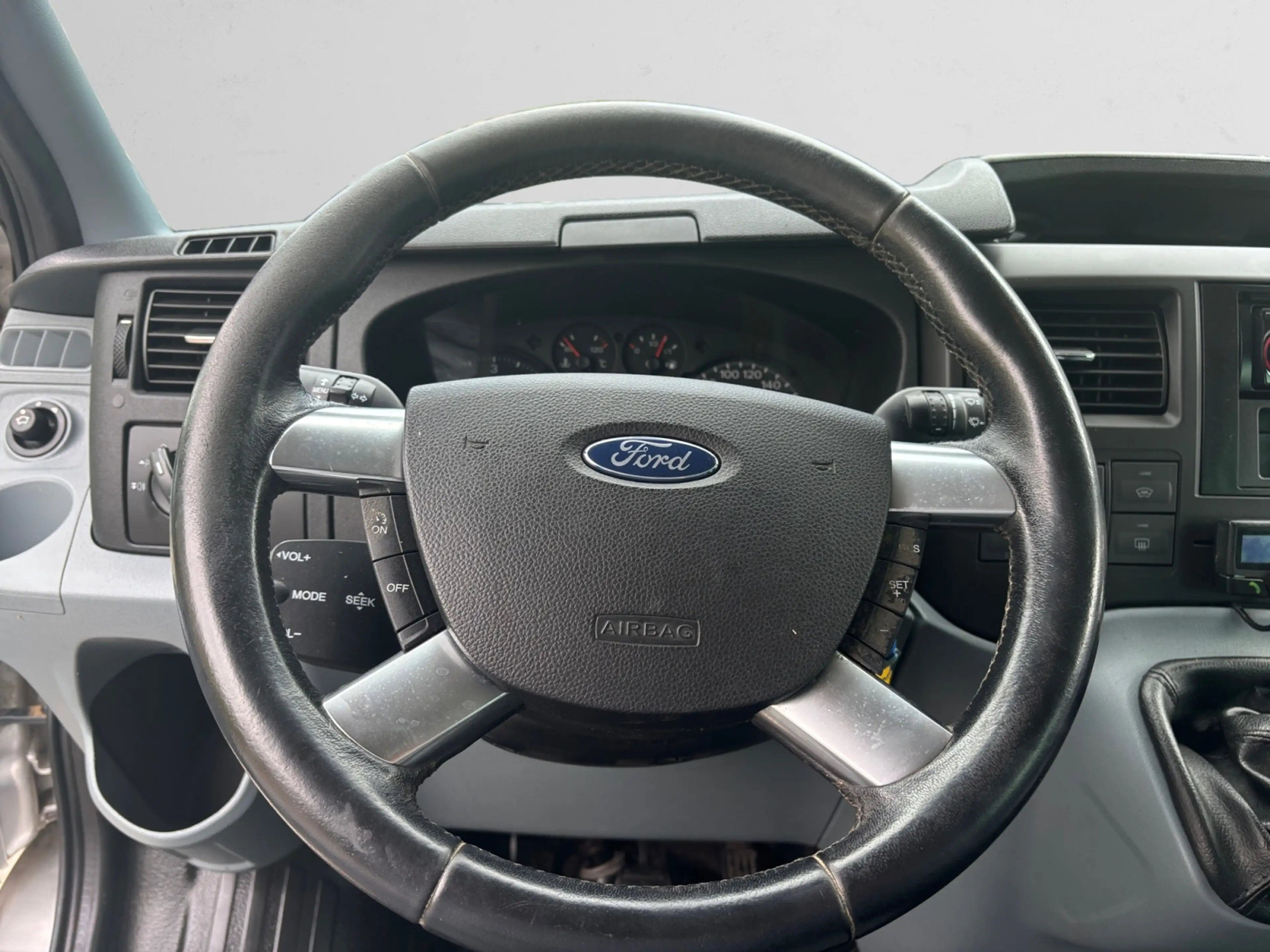 Ford Transit 300L 2.2 TDCI- Dubbele Cabine, 5 Pers, Bluetooth A — photo 9