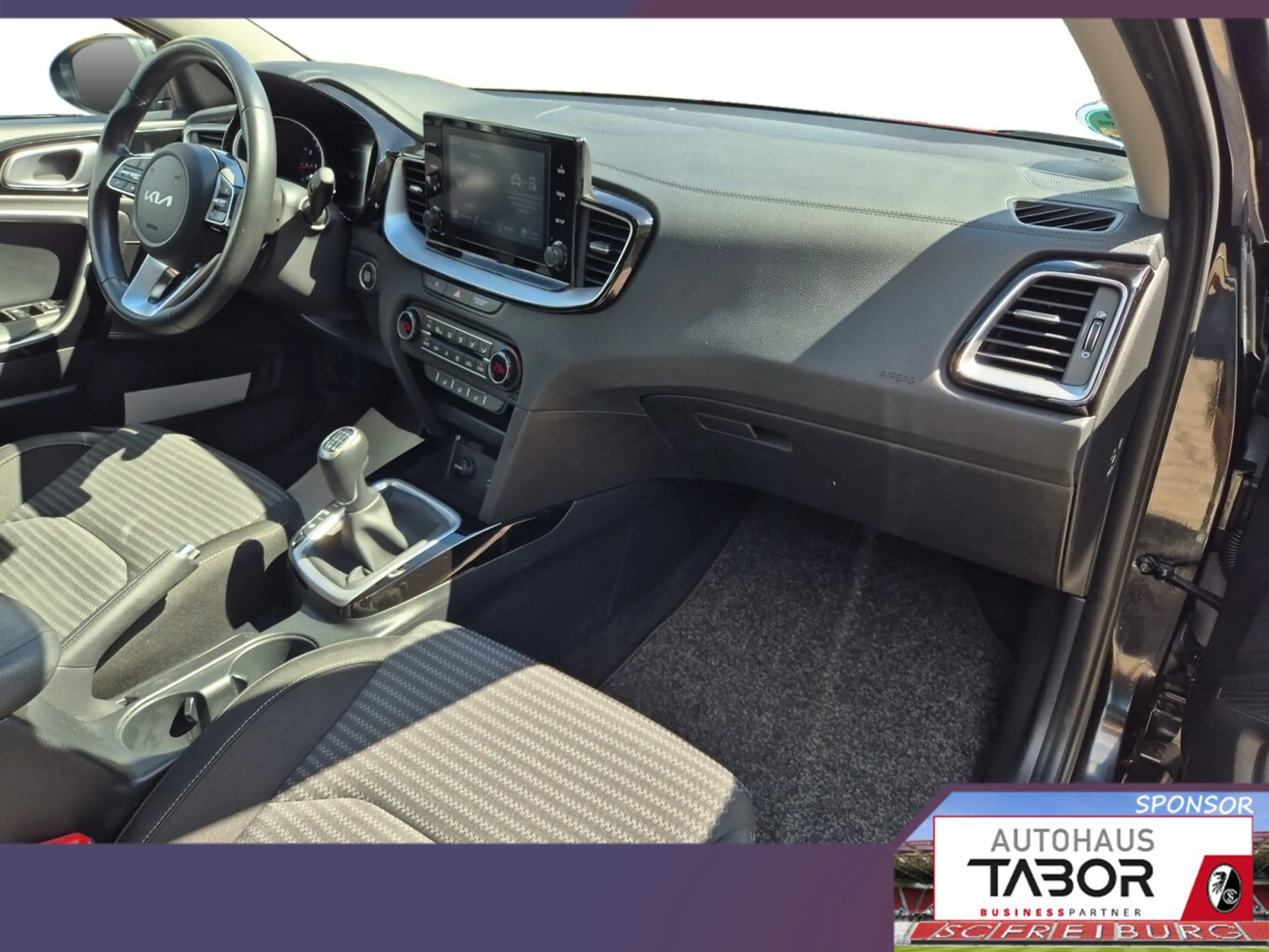 Kia Ceed / cee'd SW 1.5 T-GDI 160 LED SHZ PDC Kam 16Z — photo 7