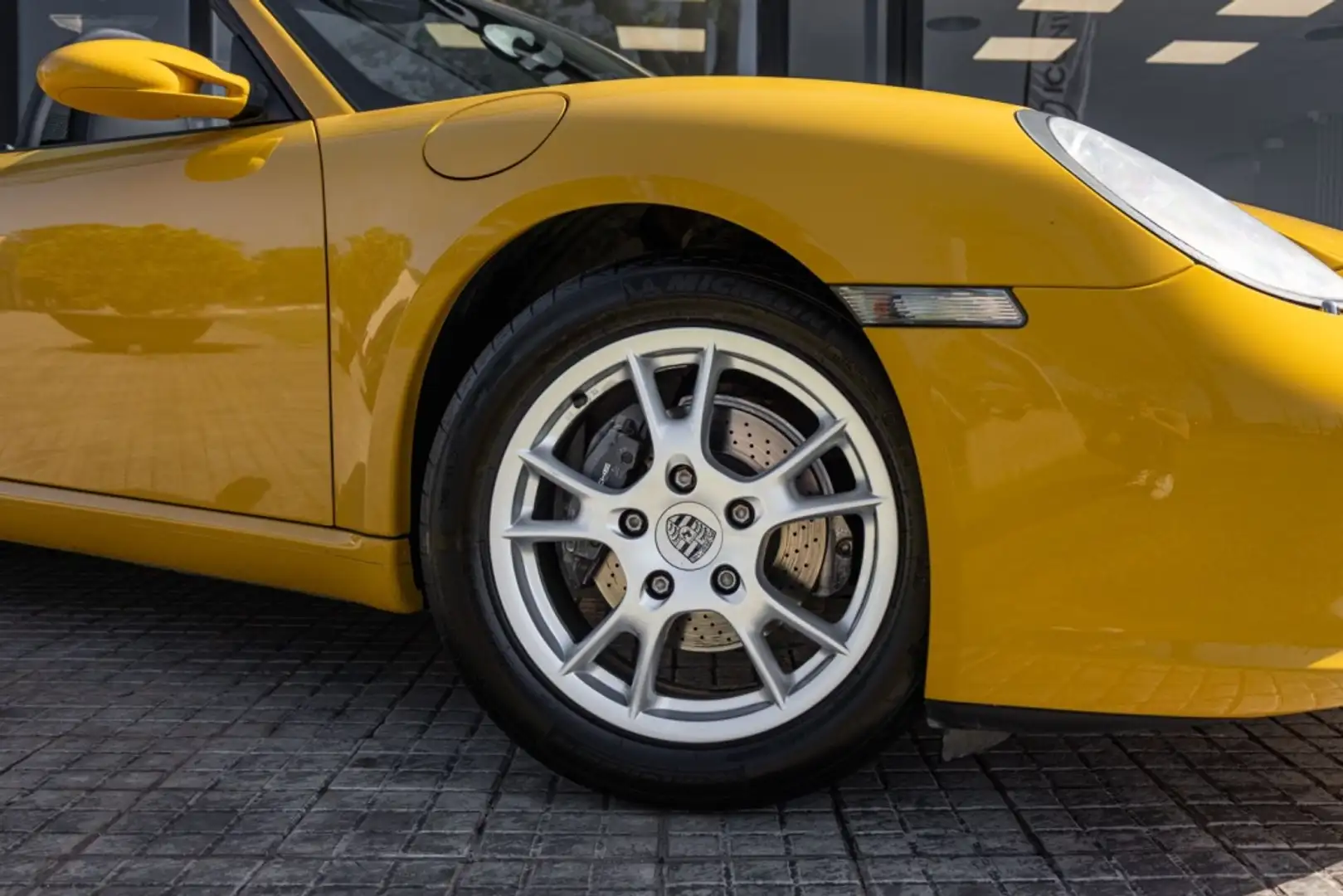 Porsche Boxster 2.7 Jaune - 2