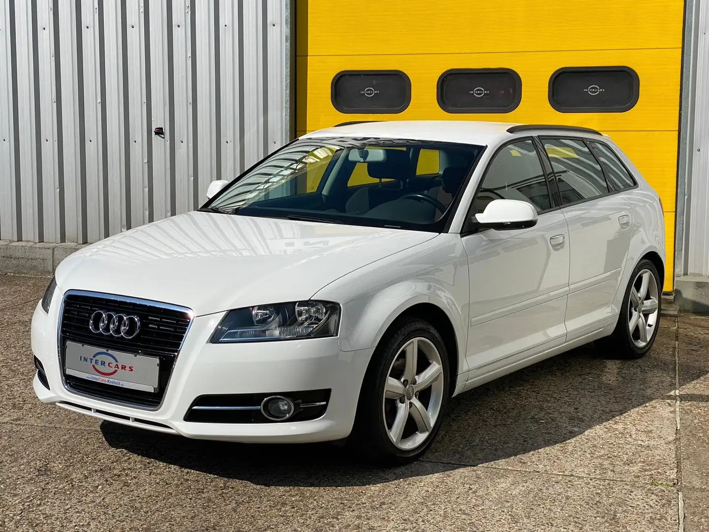 Audi A3 1.2 TFSI Ambition Aus 2. Hand HU Neu Weiß - 1