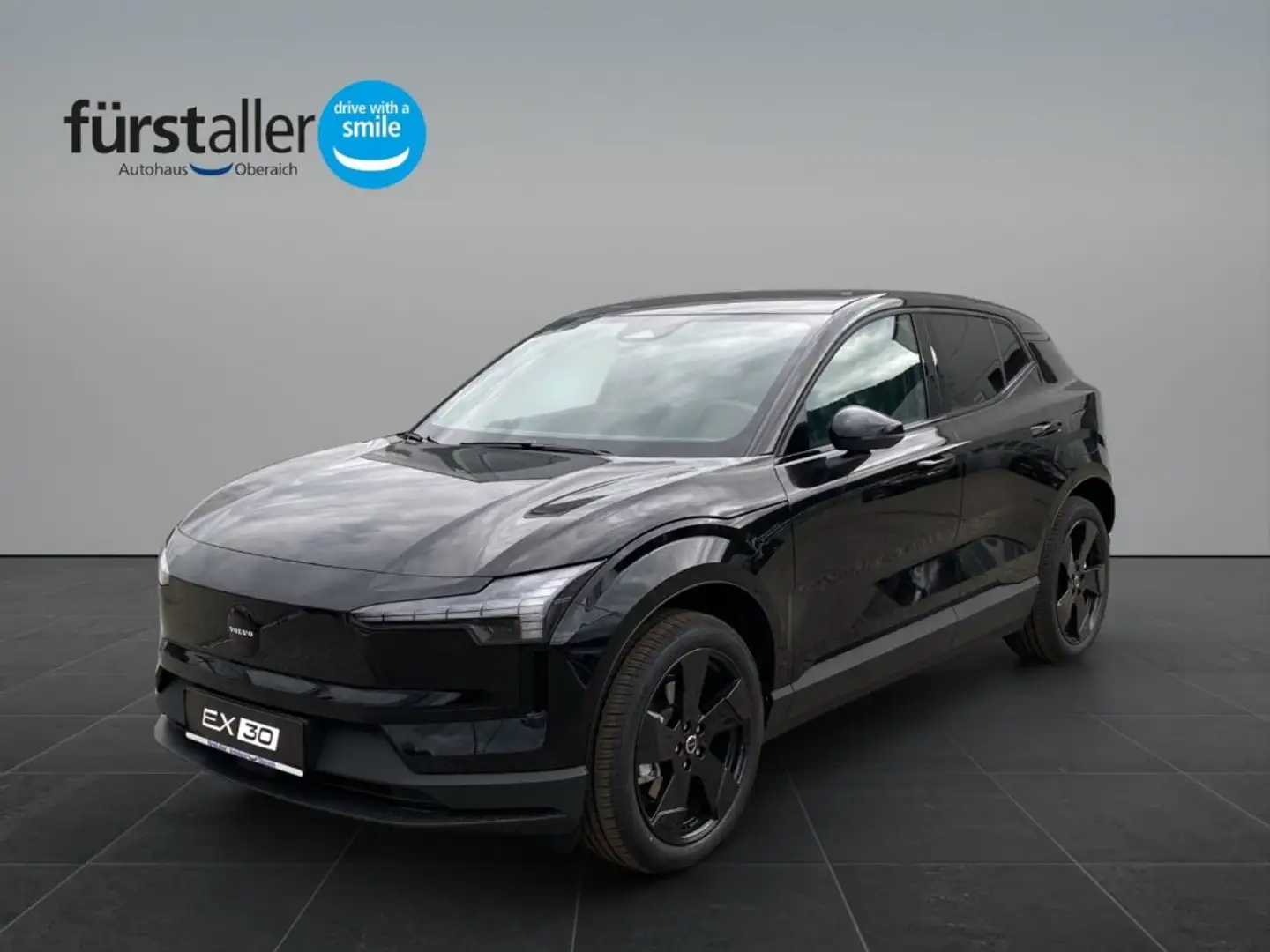 Volvo EX30 Black Edition Ultra, P5 Long Range Vollelektrisch Schwarz - 1