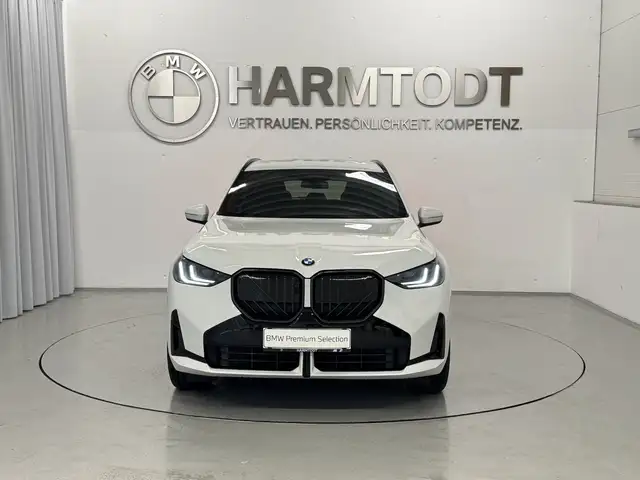 BMW X3 view 7