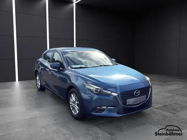 Mazda Mazda3 view 9