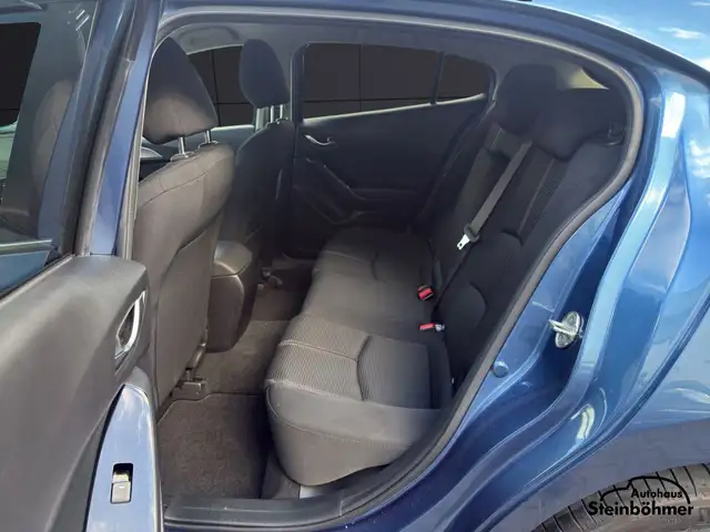 Mazda Mazda3 view 14