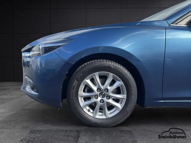 Mazda Mazda3 view 12