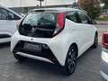 Toyota Aygo x-play Team D Weiß - thumbnail 4