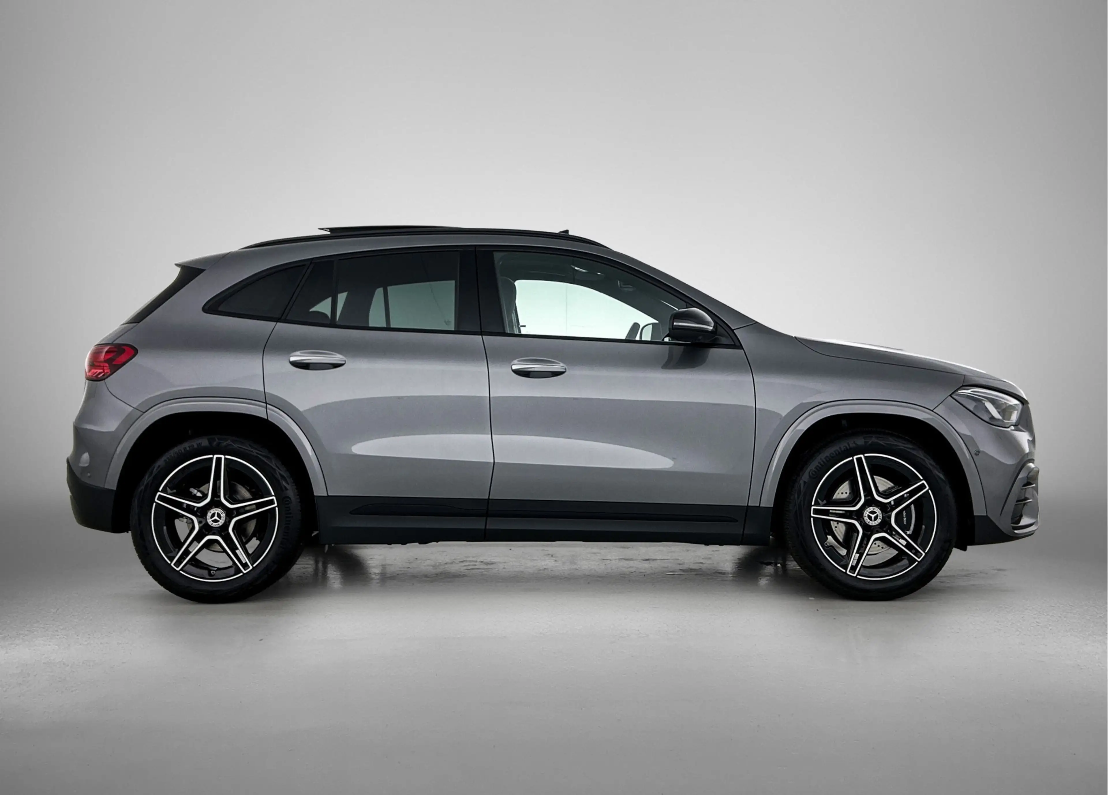 Mercedes-Benz GLA 180 Business Solution AMG | Premium Plus pakket | Nigh — photo 13