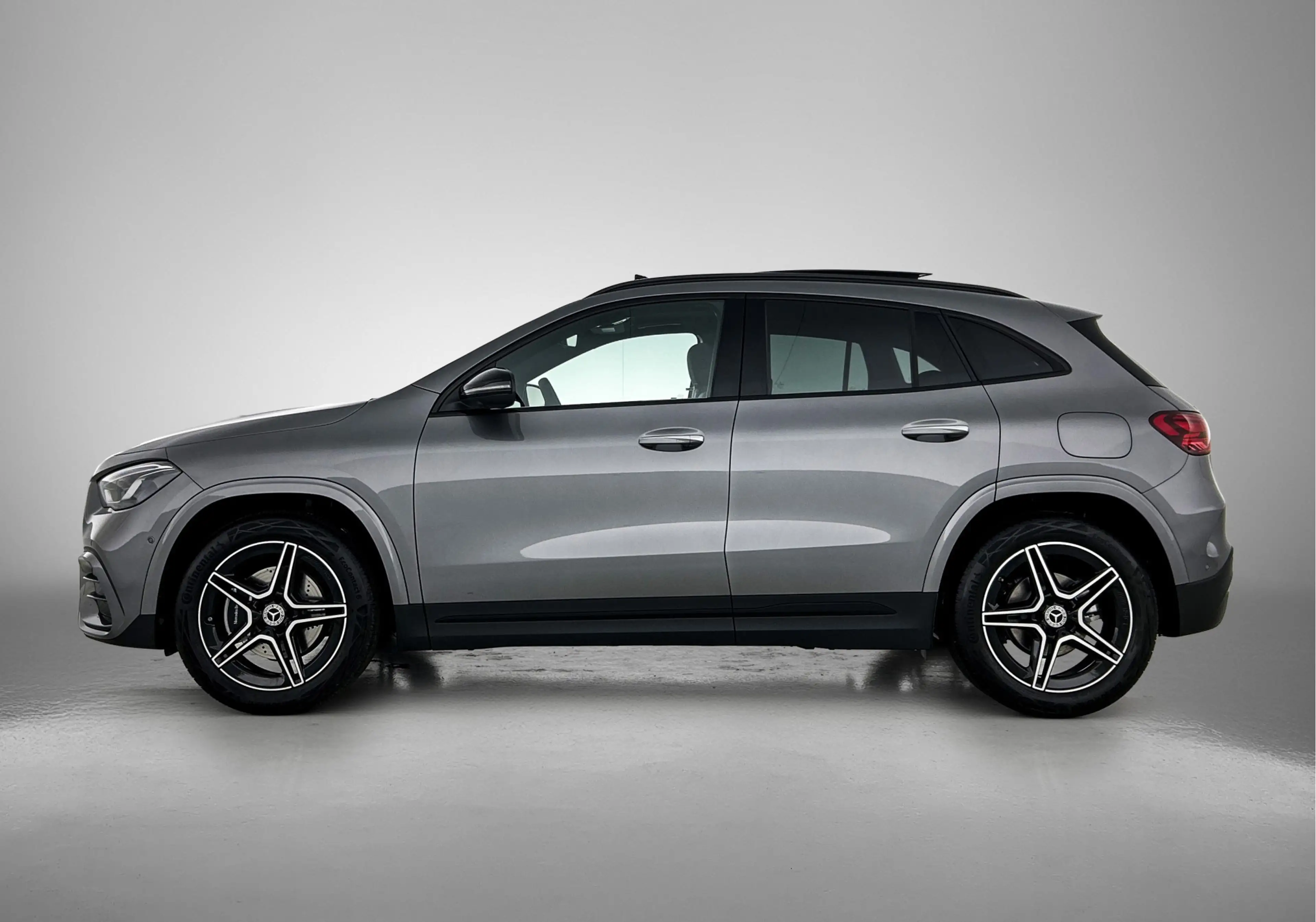 Mercedes-Benz GLA 180 Business Solution AMG | Premium Plus pakket | Nigh — photo 3