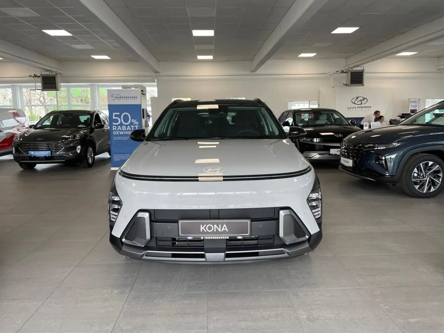 Hyundai KONA 1,6 GDI Hybrid Trend Line DCT Aut. Negro - 2