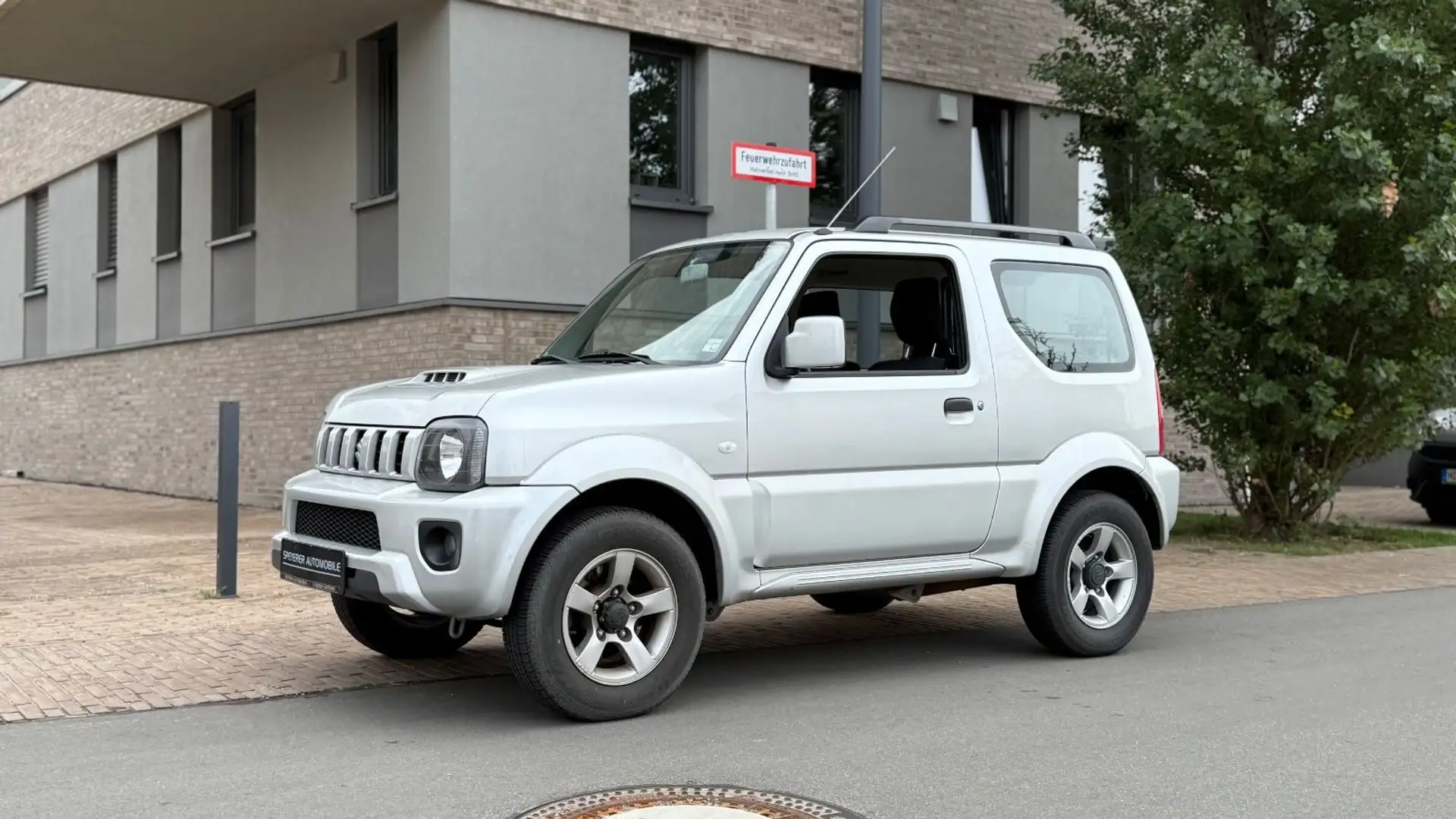 Suzuki Jimny ALLGRIP Ranger|1.HAND|KLIMA|26000KM!!!| Silber - 2