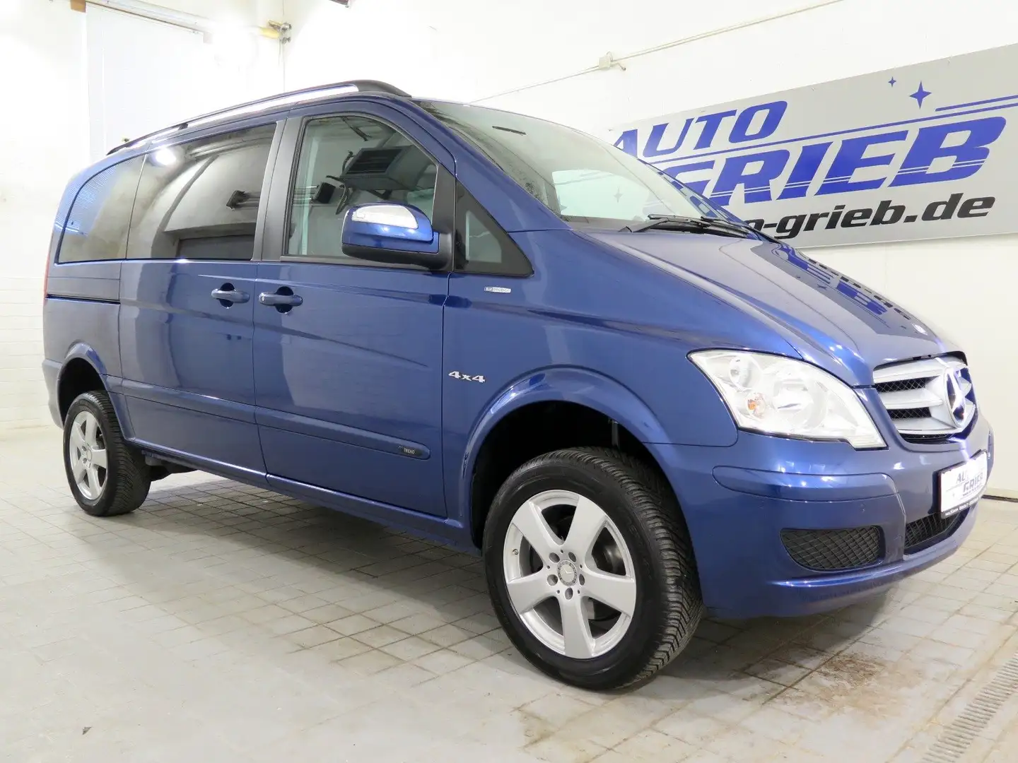Mercedes-Benz Viano 2.2 CDI Trend Edition kompakt, Standh, AHK Blue - 1