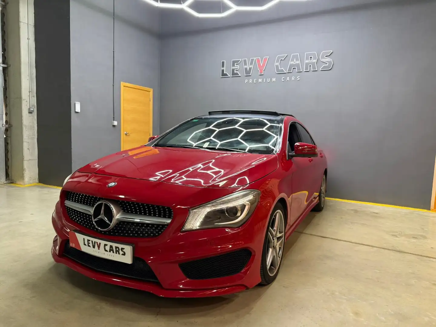 Mercedes-Benz CLA 220 220CDI AMG Line 7G-DCT 177 Roşu - 2